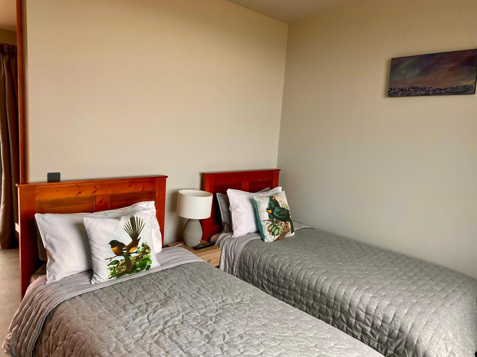 Tuatapere “The Cliffs” Humpridge View Motels מראה חיצוני תמונה